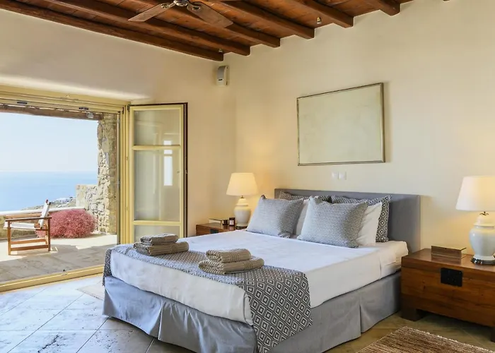 Yasmina Τούρλος